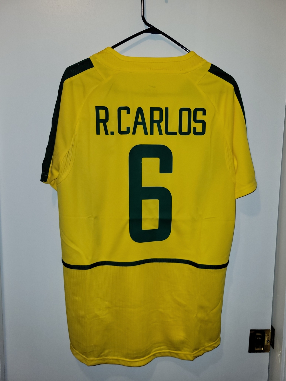 Mens Brazil Soccor Jersey R. Carlos Number 6.